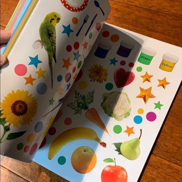 First Words Sticker Activity Book New - Picture 11 of 12